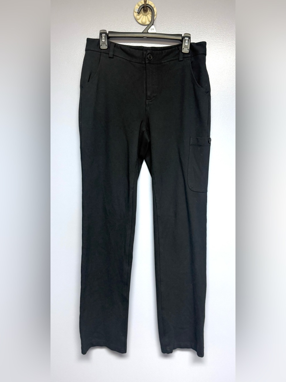 Duluth Trading Co Black 6 pocket straight leg Cargo yoga stretch Pants women’s 8